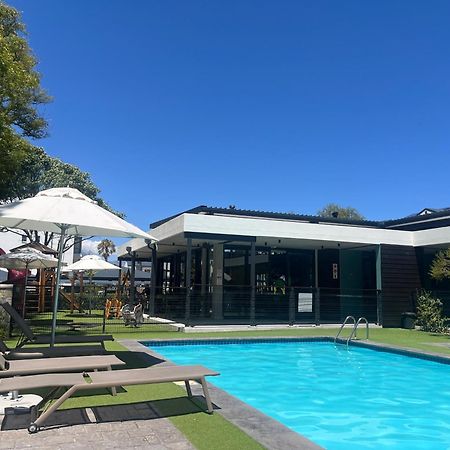 Luxury One Bedroom Apartment Somerset West Buitenkant foto