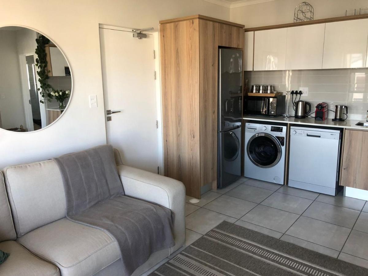 Luxury One Bedroom Apartment Somerset West Buitenkant foto