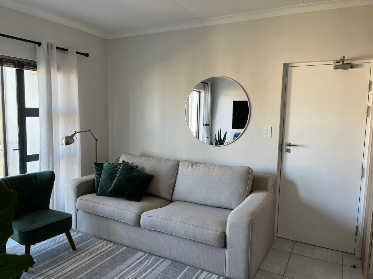 Luxury One Bedroom Apartment Somerset West Buitenkant foto